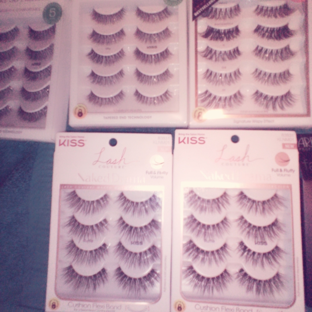 Lashes - Picture 2 of 6